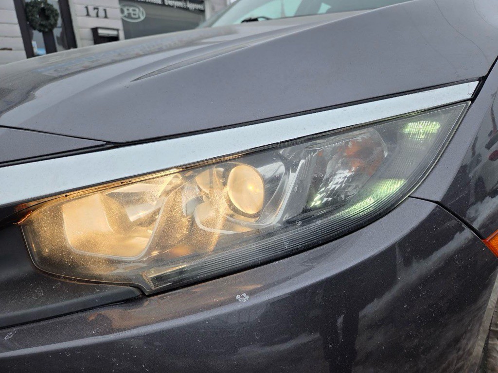 2017 Honda Civic Image 13