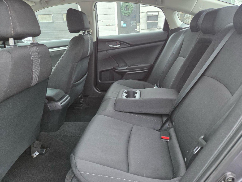 2017 Honda Civic Image 16