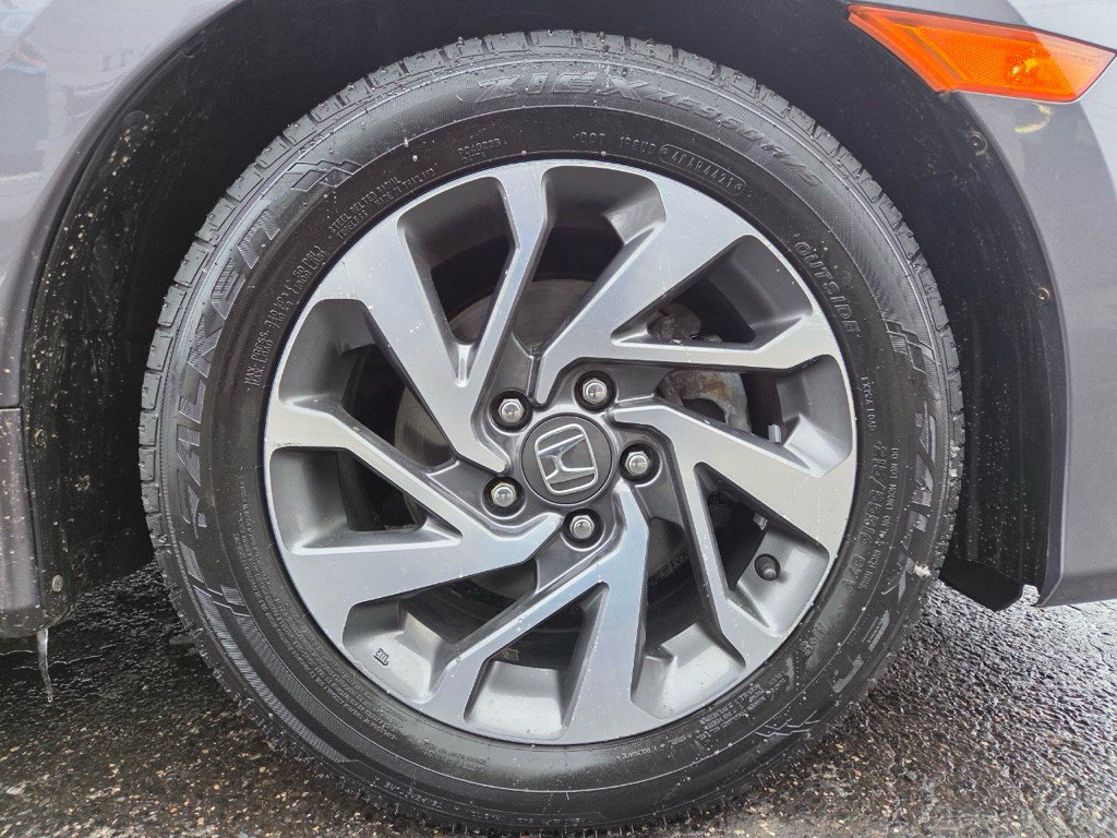 2017 Honda Civic Image 19