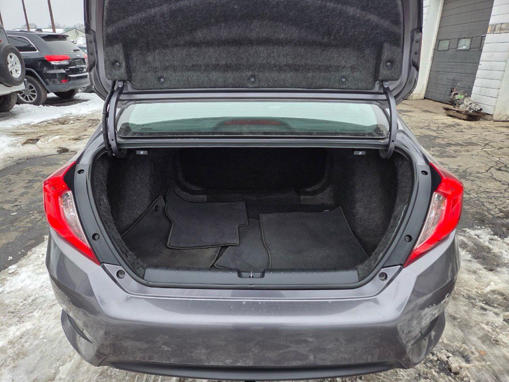 2017 Honda Civic Image 23