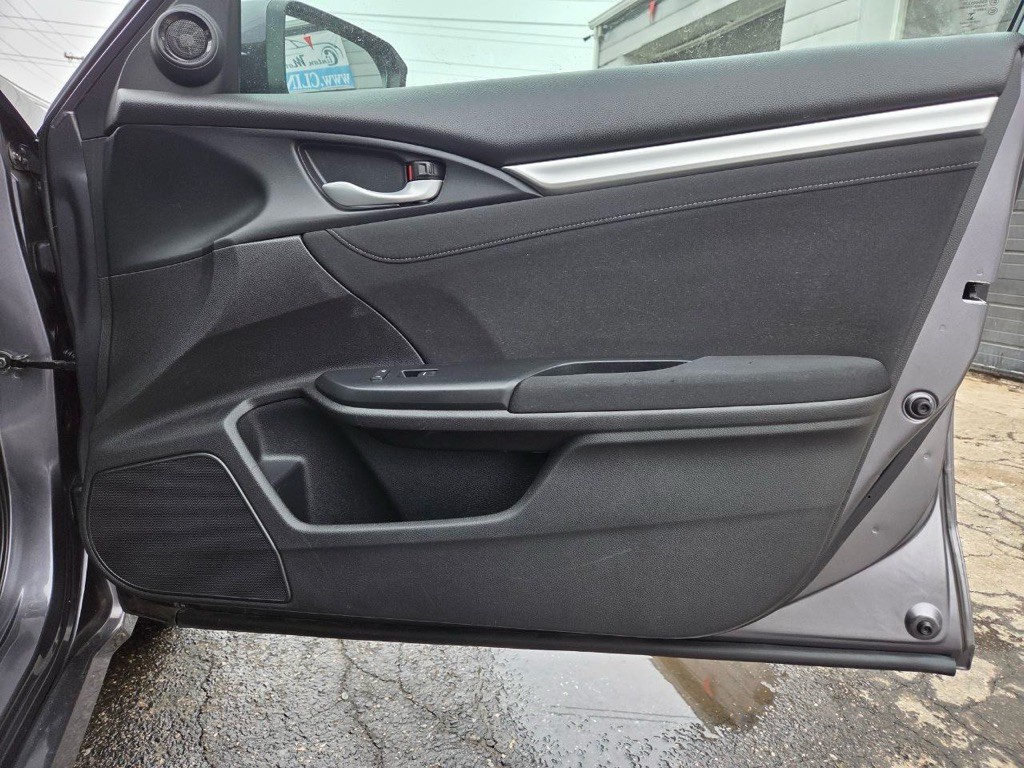 2017 Honda Civic Image 25