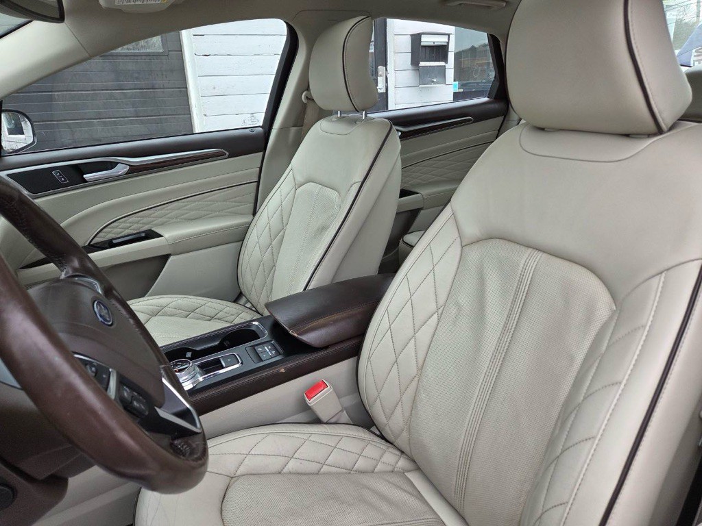 2017 Ford Fusion Image 10