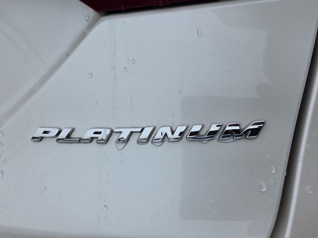 2017 Ford Fusion Image 12