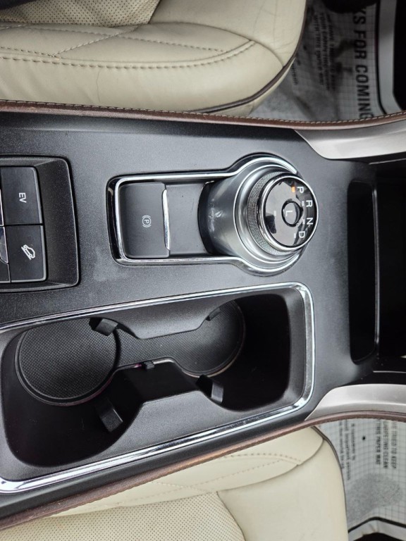 2017 Ford Fusion Image 24