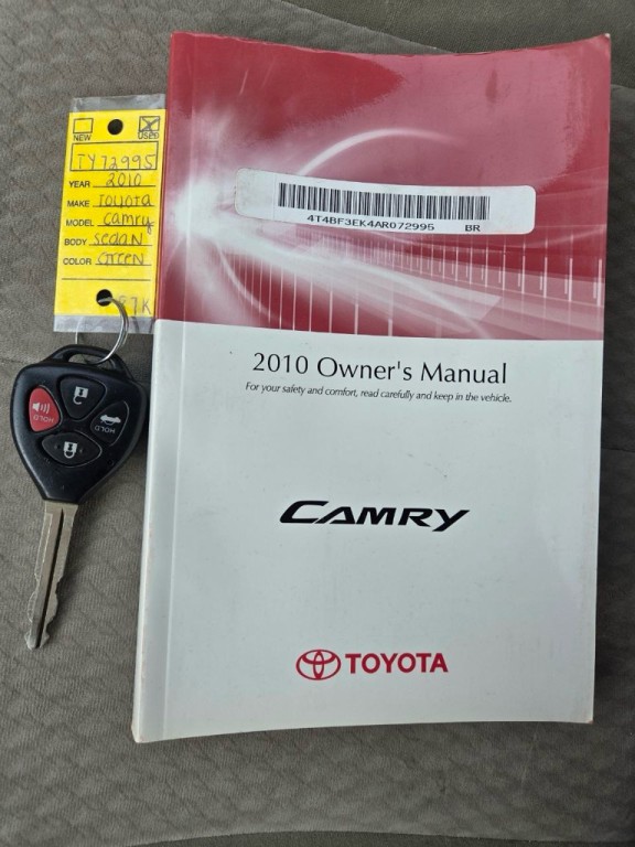 2010 Toyota Camry Image 18