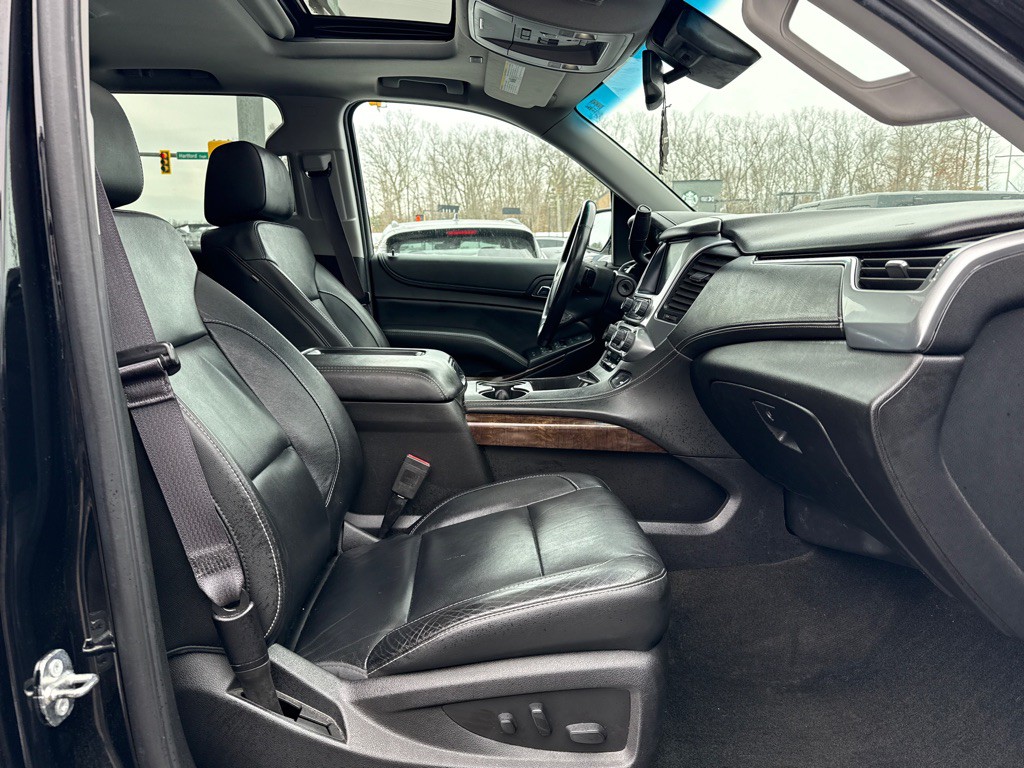 2017 Chevrolet Tahoe Image 12