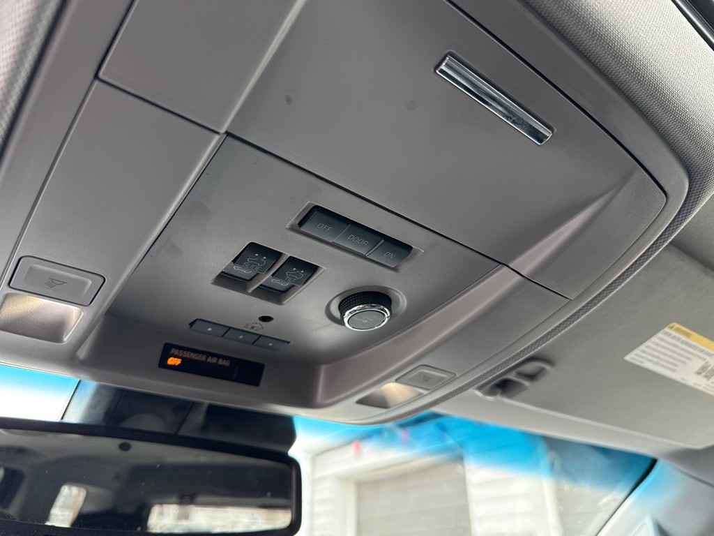 2017 Chevrolet Tahoe Image 38