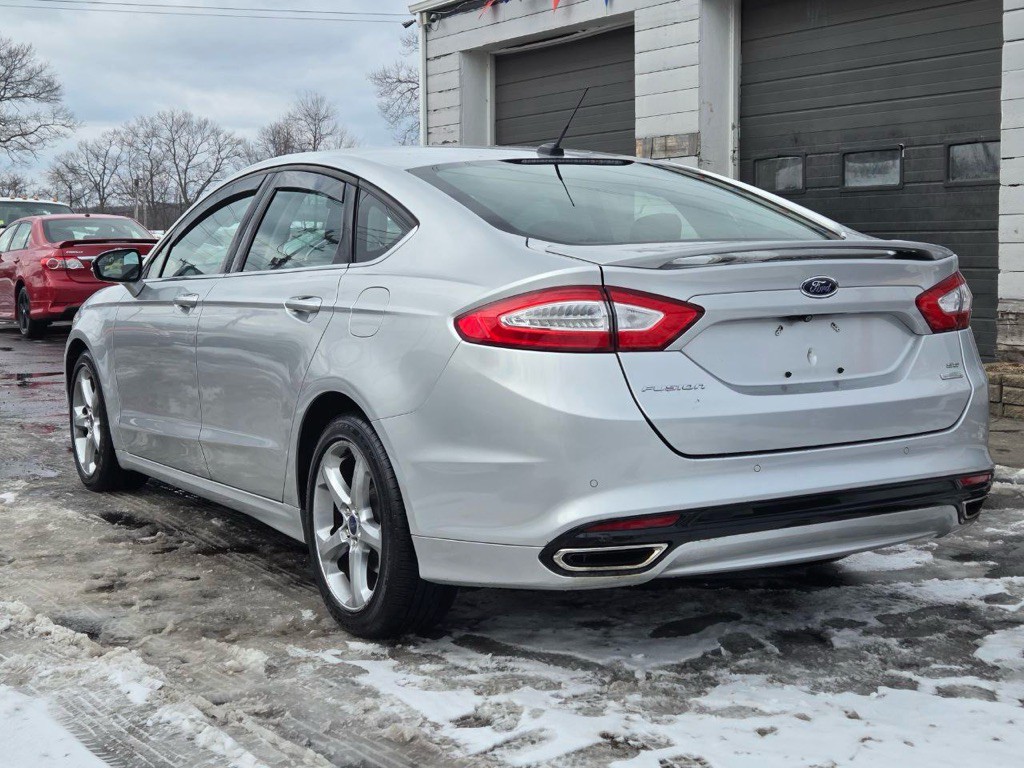 2015 Ford Fusion Image 3