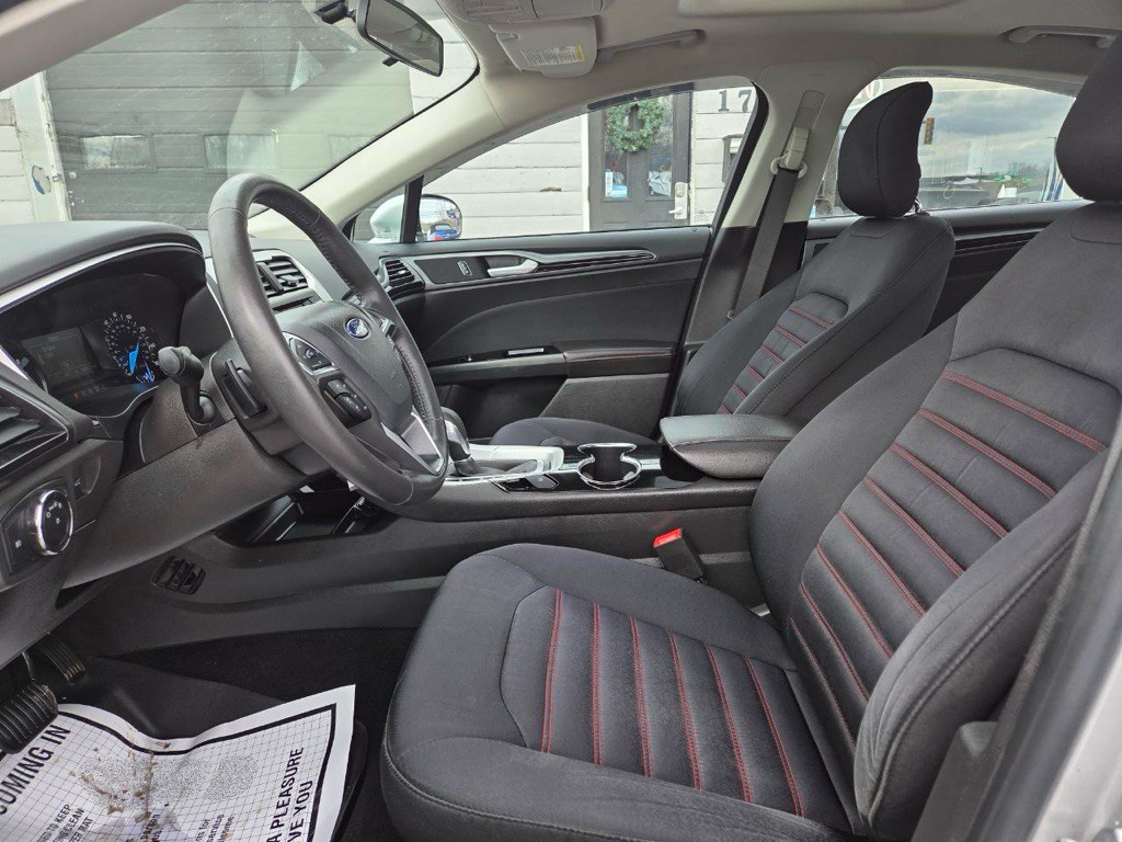 2015 Ford Fusion Image 10