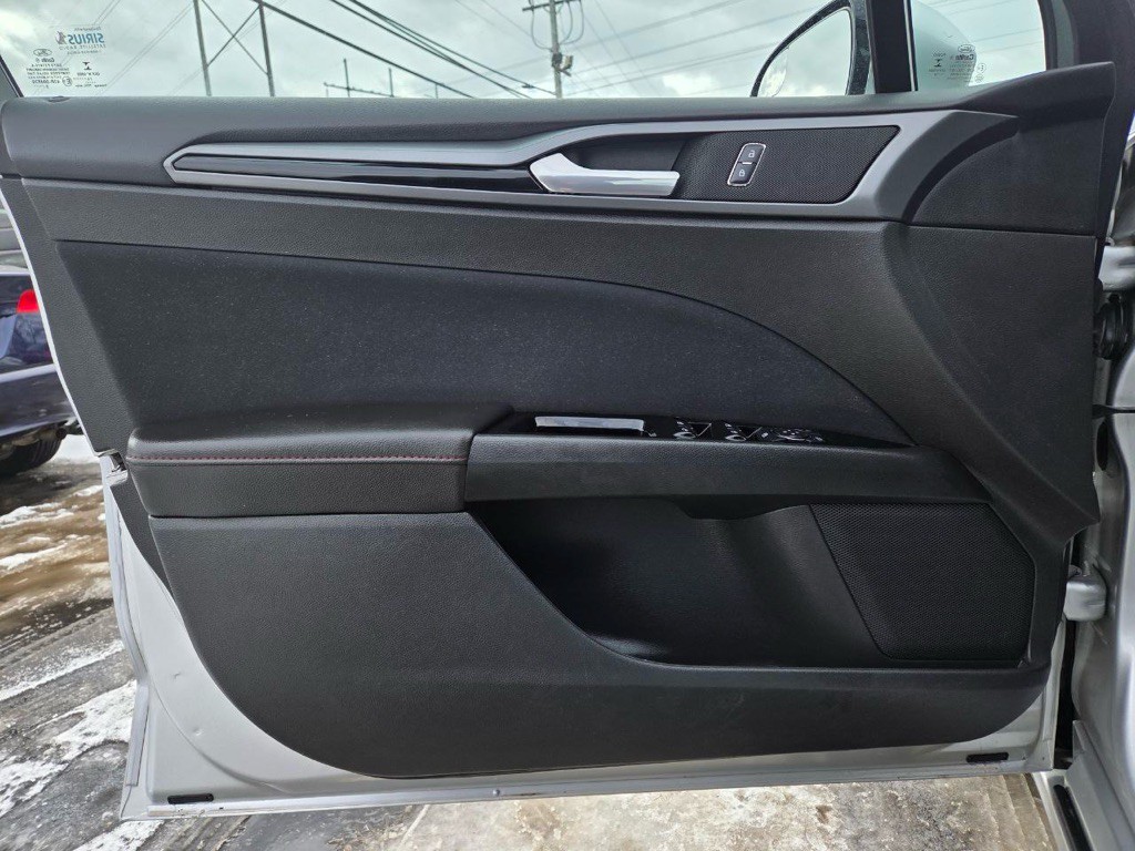 2015 Ford Fusion Image 17