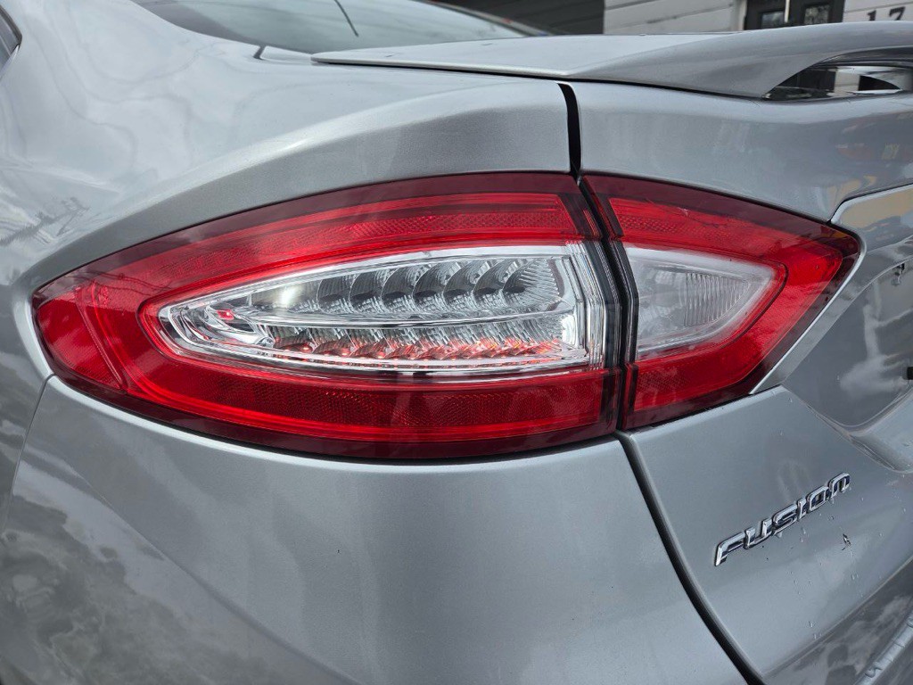 2015 Ford Fusion Image 20