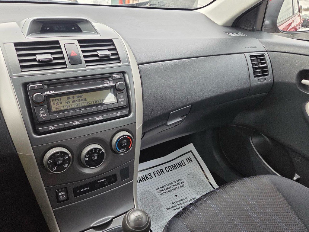 2012 Toyota Corolla Image 13