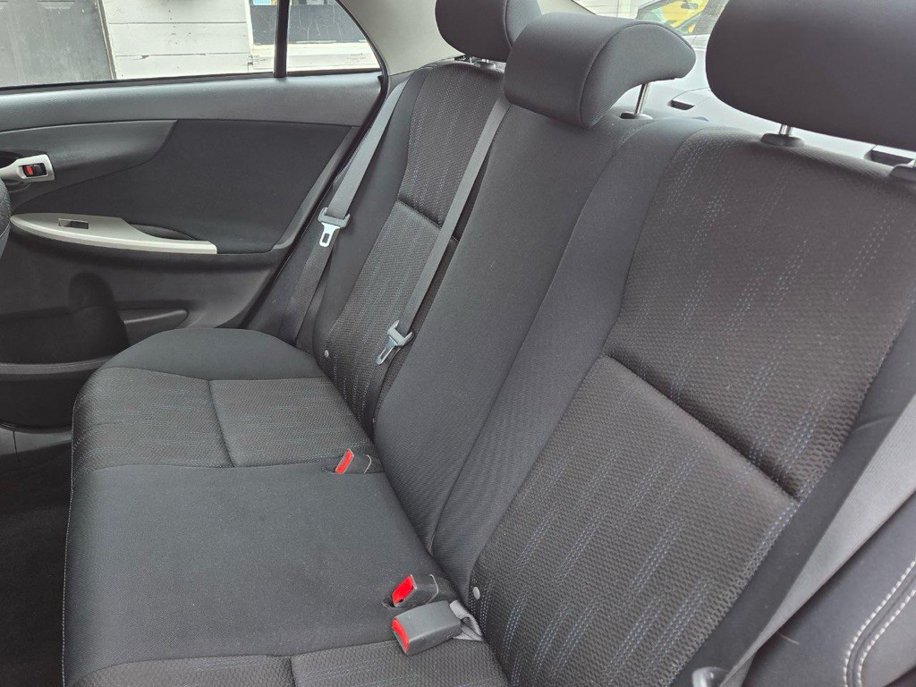 2012 Toyota Corolla Image 18