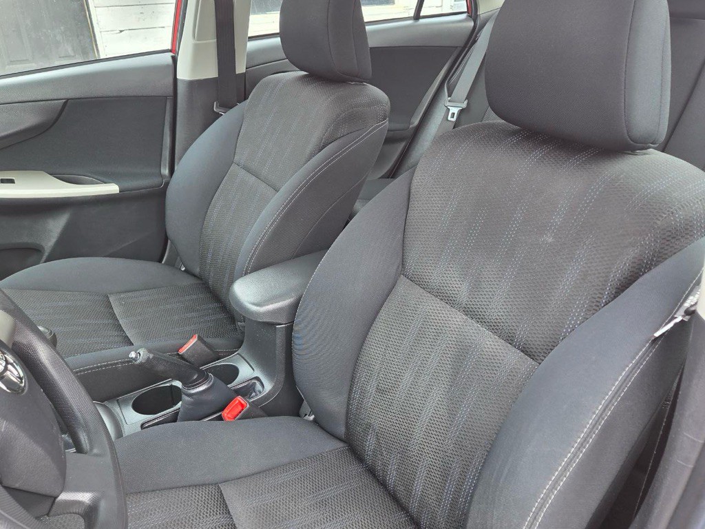 2012 Toyota Corolla Image 23