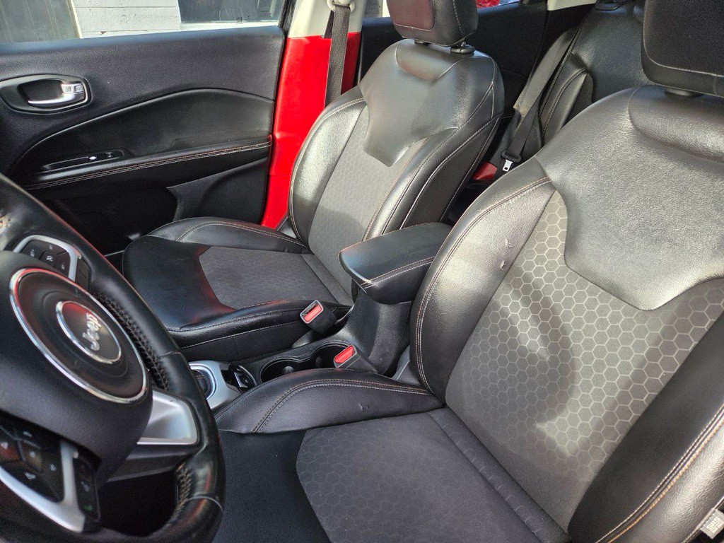 2018 Jeep Compass Image 11