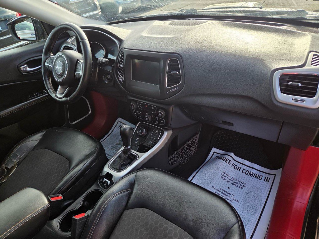 2018 Jeep Compass Image 16