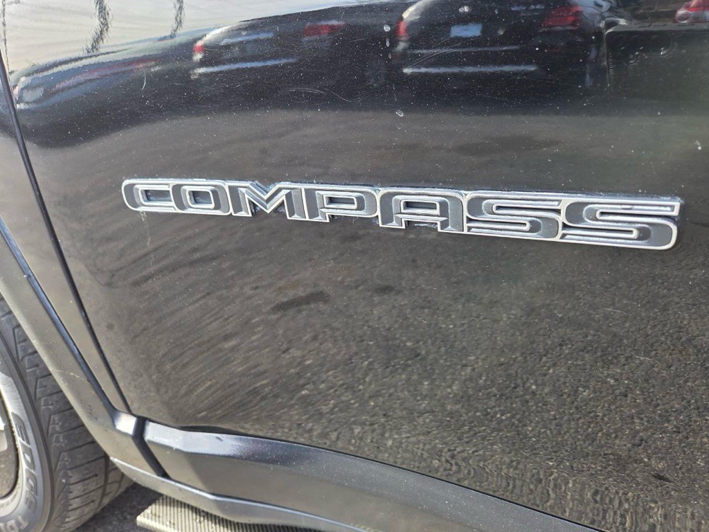 2018 Jeep Compass Image 32