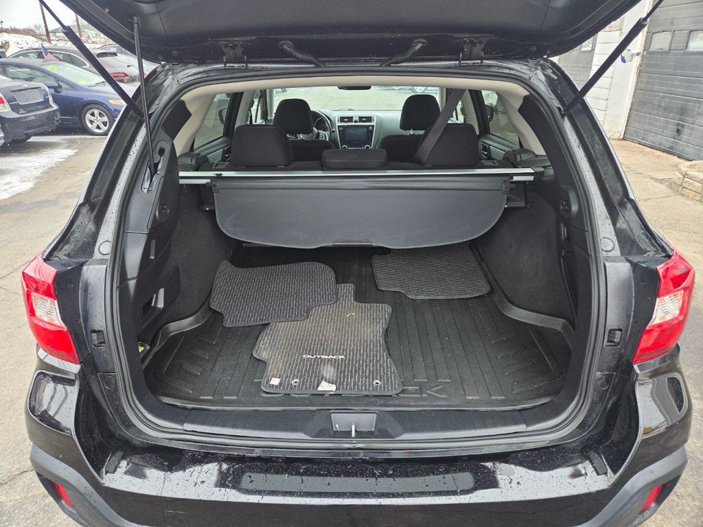 2018 Subaru Outback Image 15