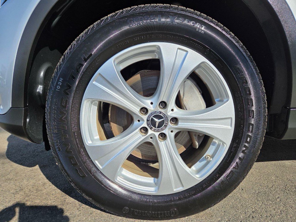 2017 Mercedes-Benz GLC-Class Image 11