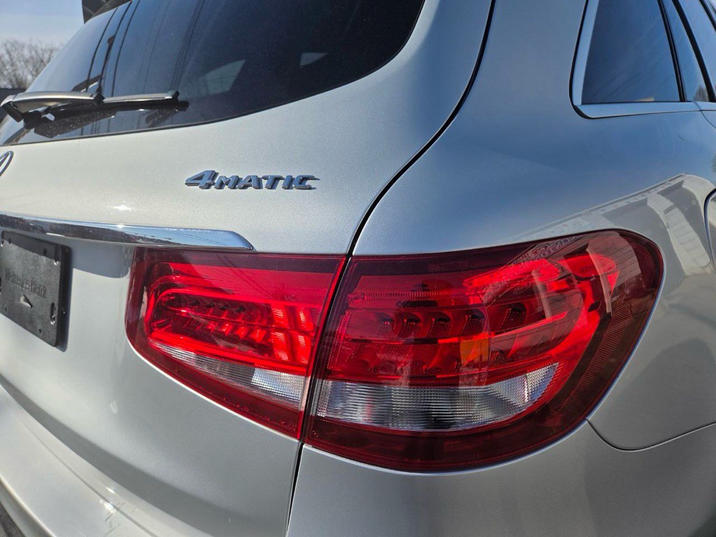 2017 Mercedes-Benz GLC-Class Image 13