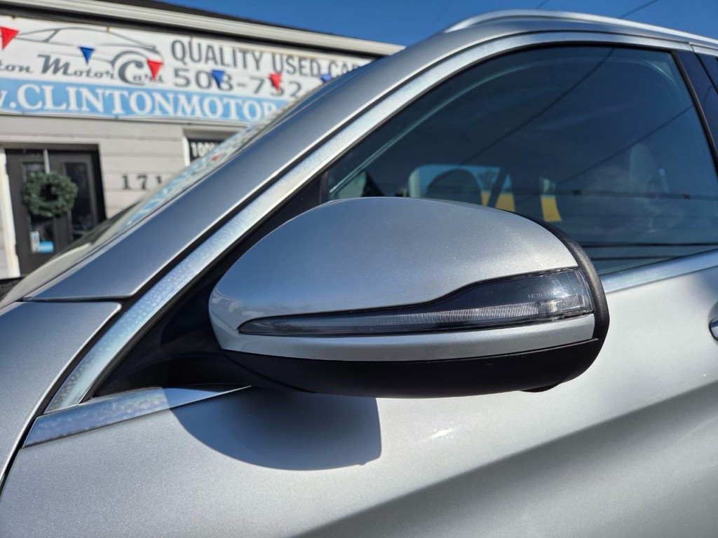 2017 Mercedes-Benz GLC-Class Image 15