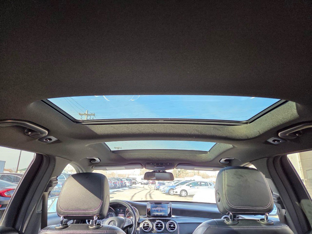 2017 Mercedes-Benz GLC-Class Image 18