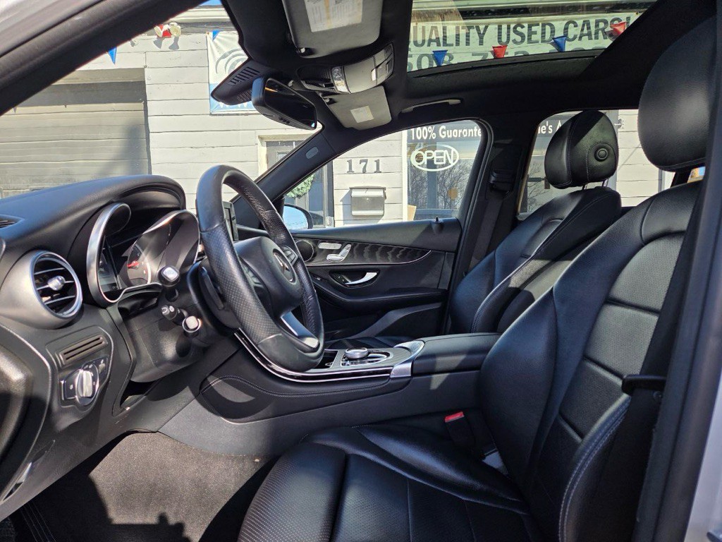 2017 Mercedes-Benz GLC-Class Image 19