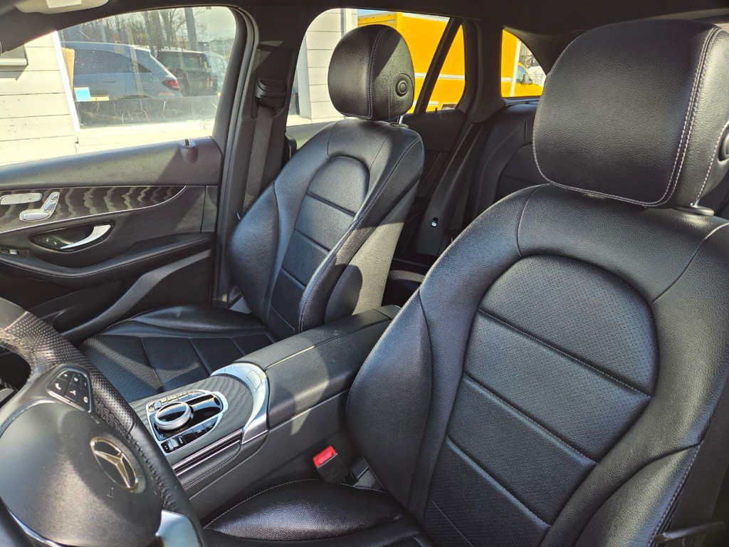 2017 Mercedes-Benz GLC-Class Image 21