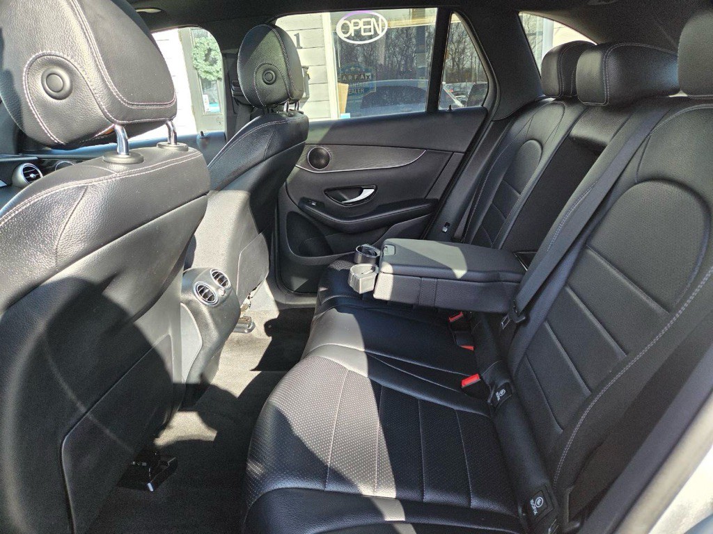 2017 Mercedes-Benz GLC-Class Image 22