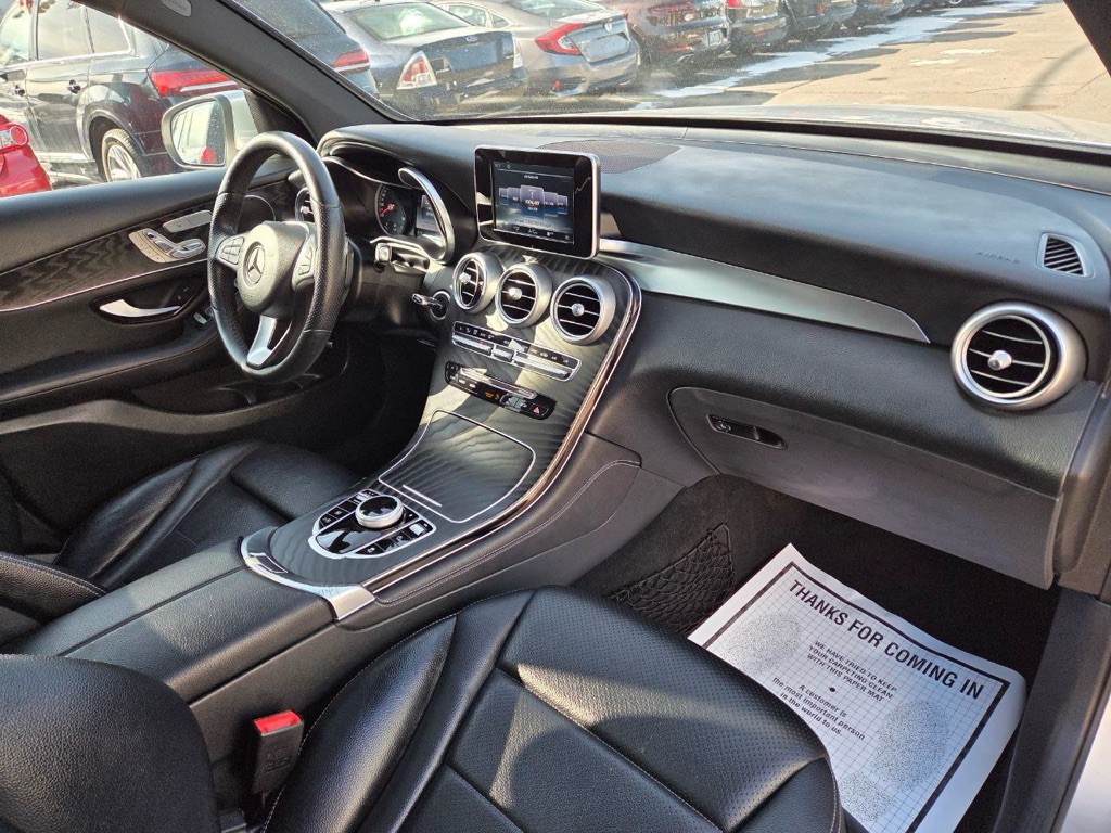 2017 Mercedes-Benz GLC-Class Image 28