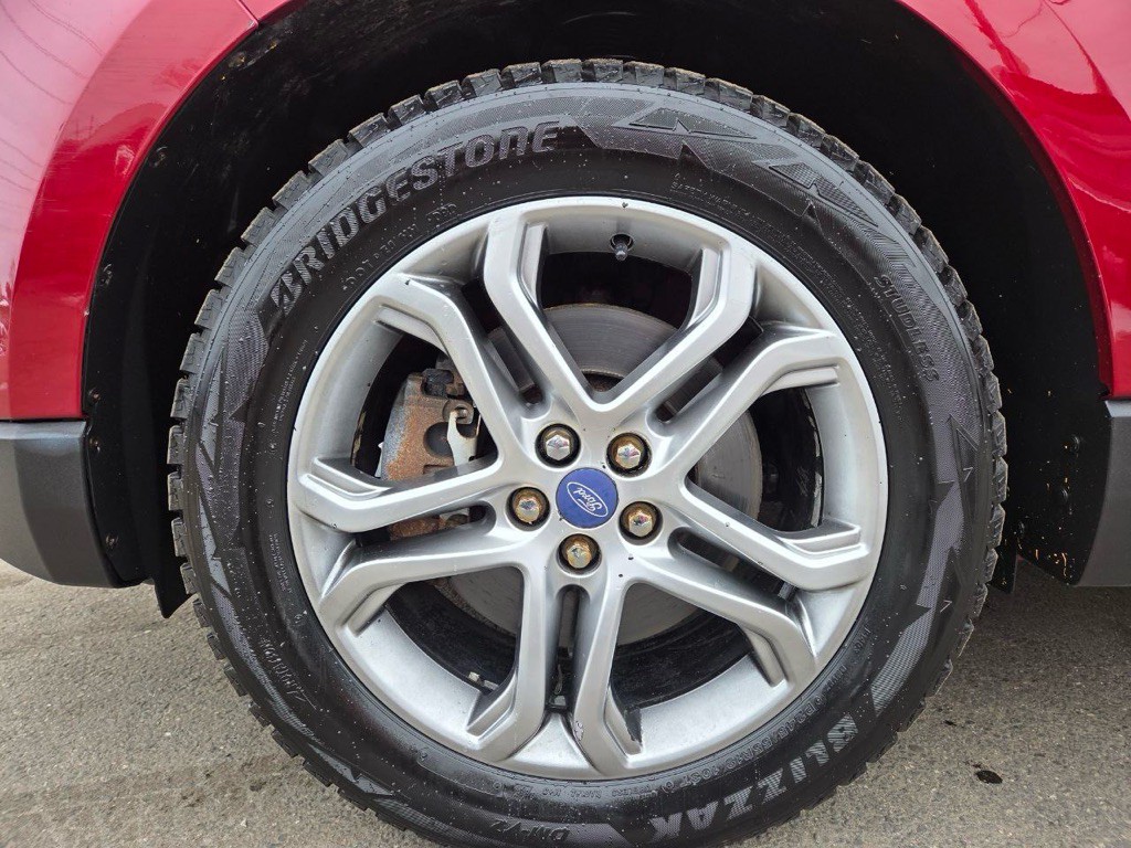 2016 Ford Edge Image 12