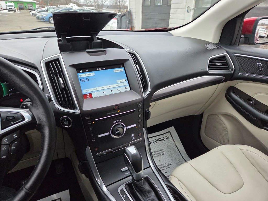 2016 Ford Edge Image 33