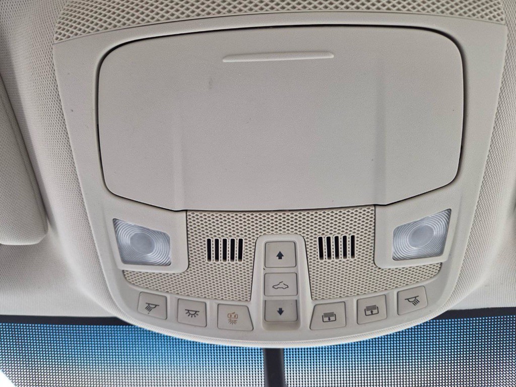 2016 Ford Edge Image 34