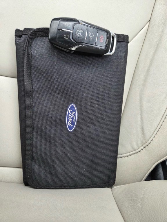 2016 Ford Edge Image 37