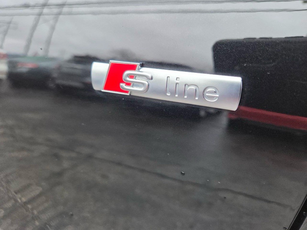 2017 Audi A4 Image 35