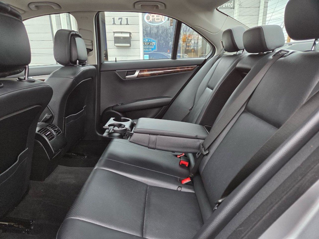 2013 Mercedes-Benz C-Class Image 10