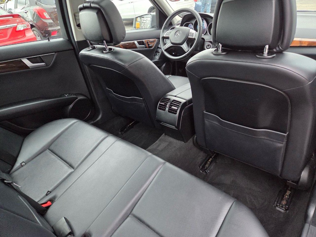 2013 Mercedes-Benz C-Class Image 12