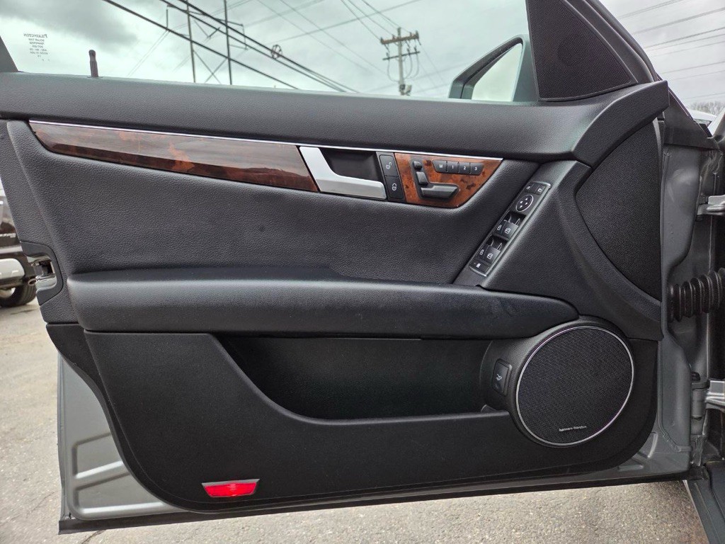 2013 Mercedes-Benz C-Class Image 27