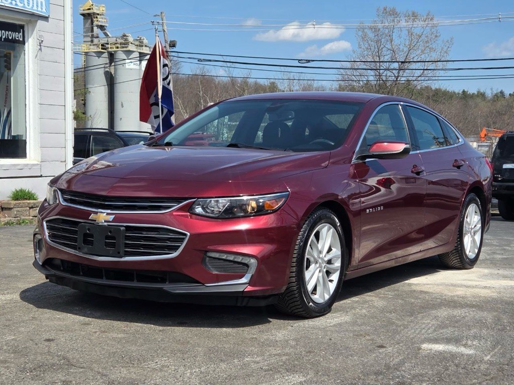 2016 Chevrolet Malibu Image 1