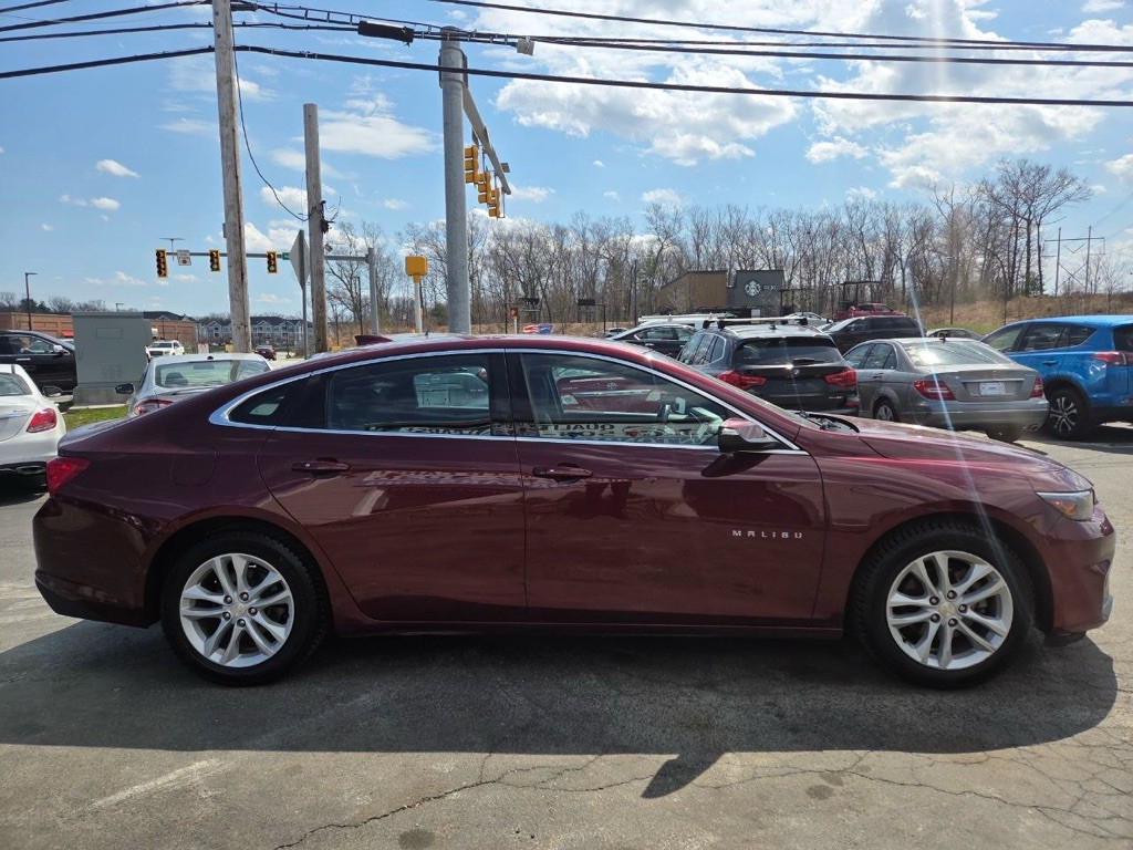 2016 Chevrolet Malibu Image 6