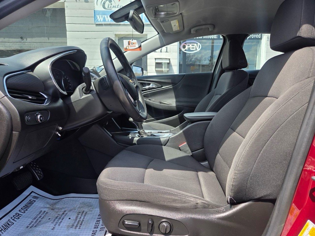 2016 Chevrolet Malibu Image 10