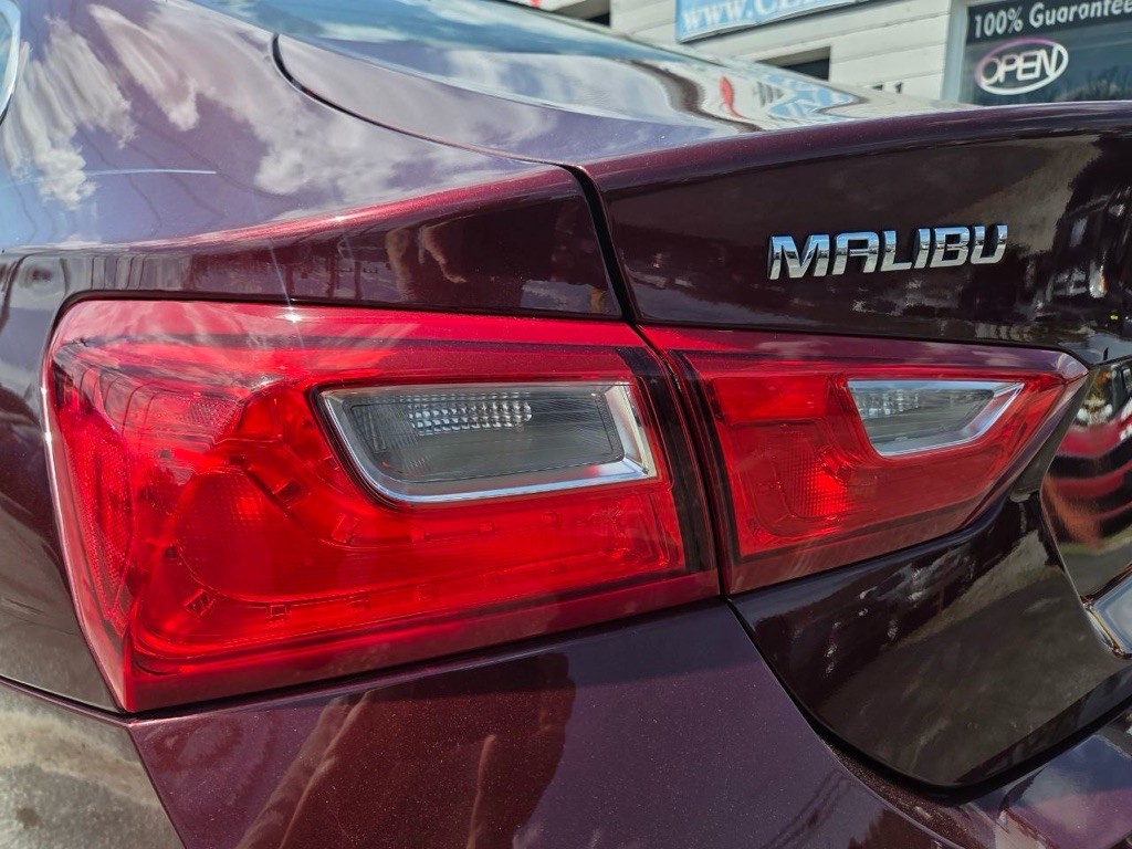 2016 Chevrolet Malibu Image 24