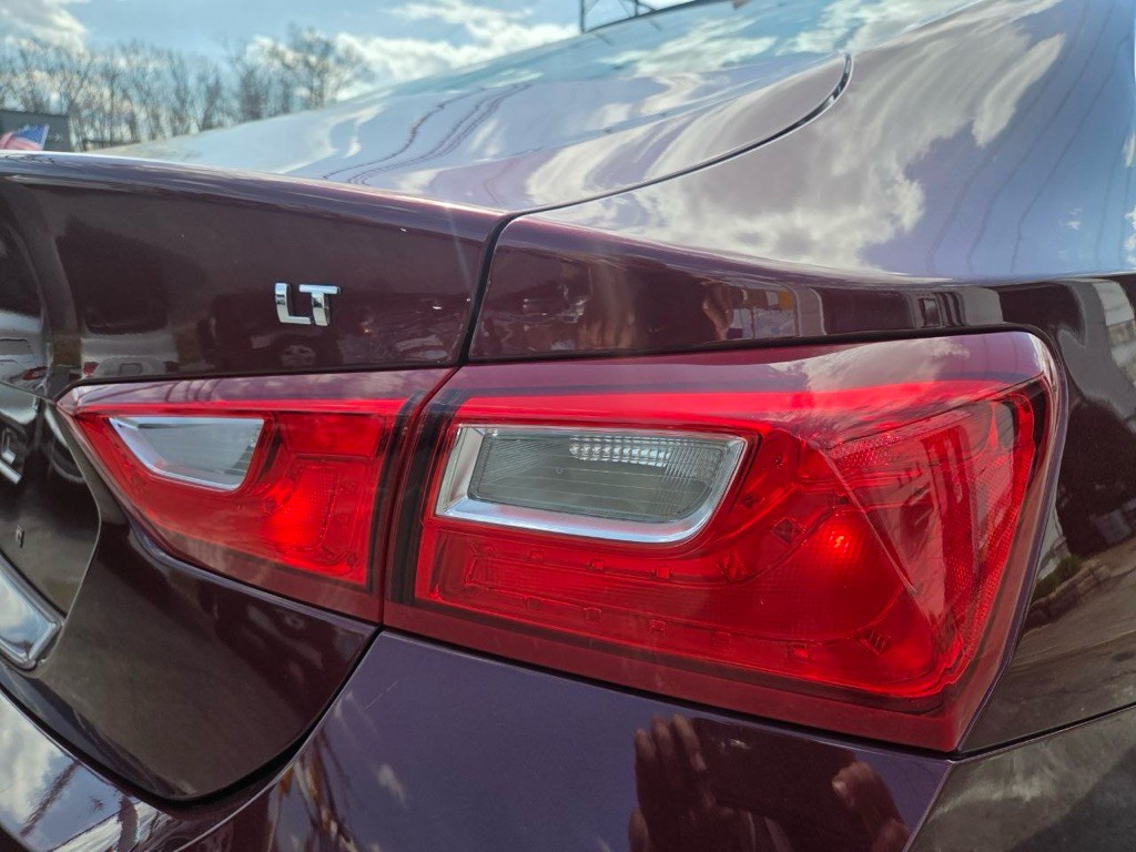 2016 Chevrolet Malibu Image 25