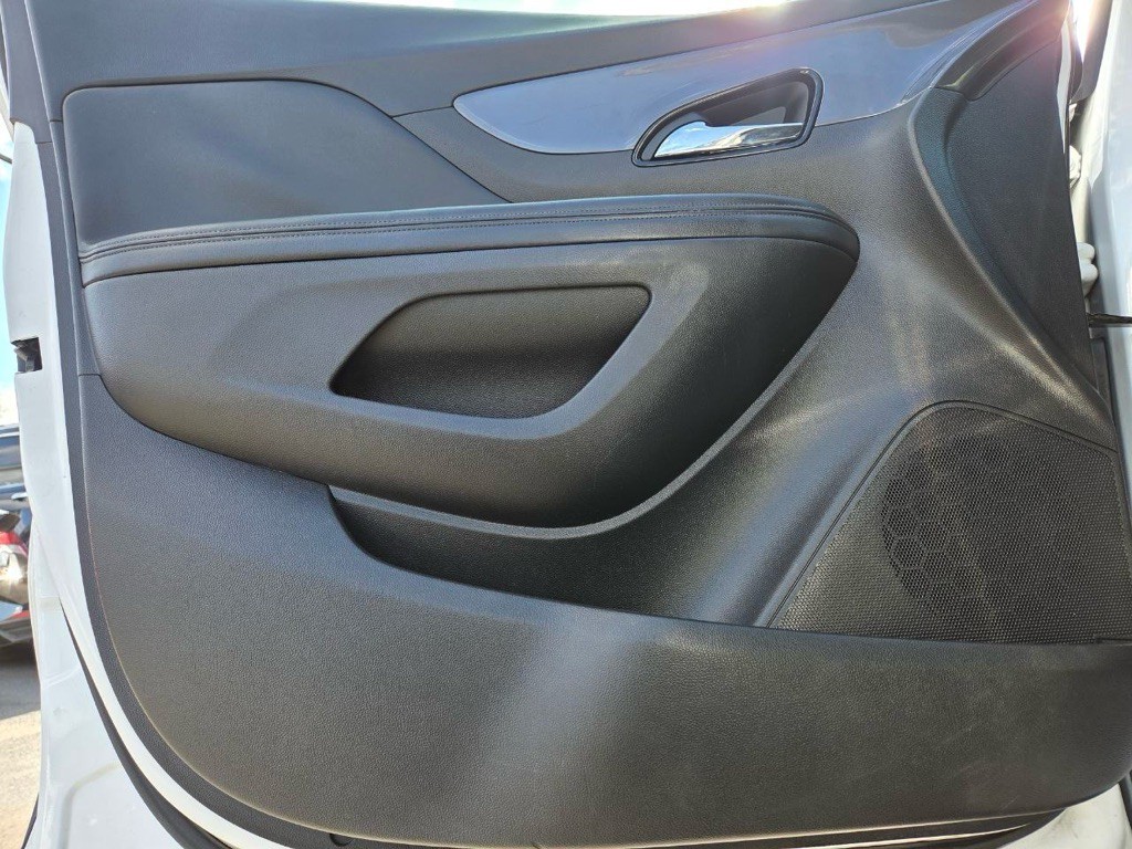 2017 Buick Enclave Image 23