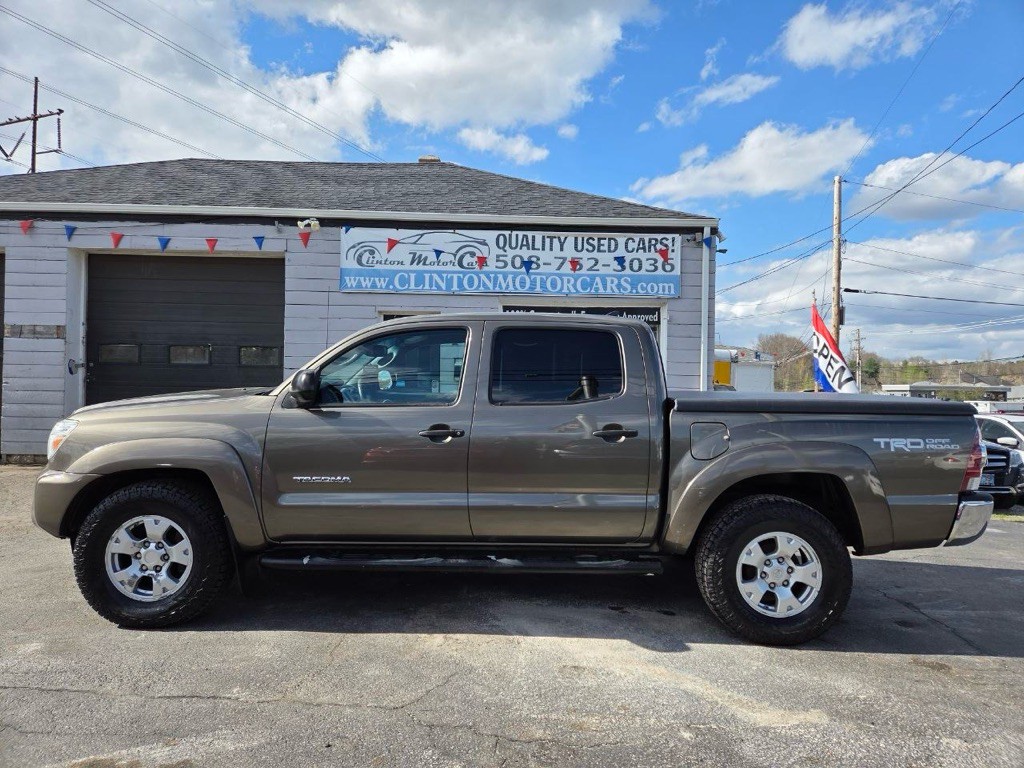 2012 Toyota Tacoma Image 2