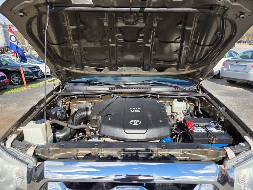 2012 Toyota Tacoma Image 9