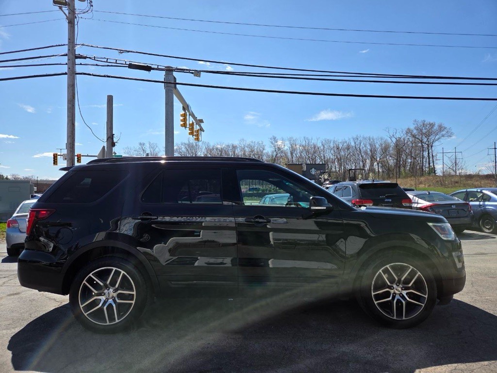 2016 Ford Explorer Image 6