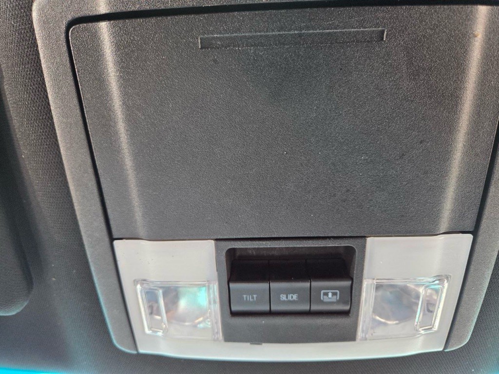 2016 Ford Explorer Image 25
