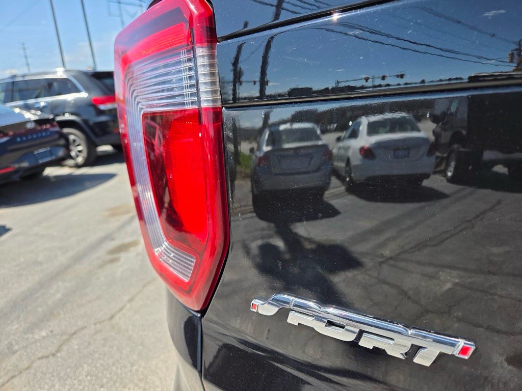 2016 Ford Explorer Image 32