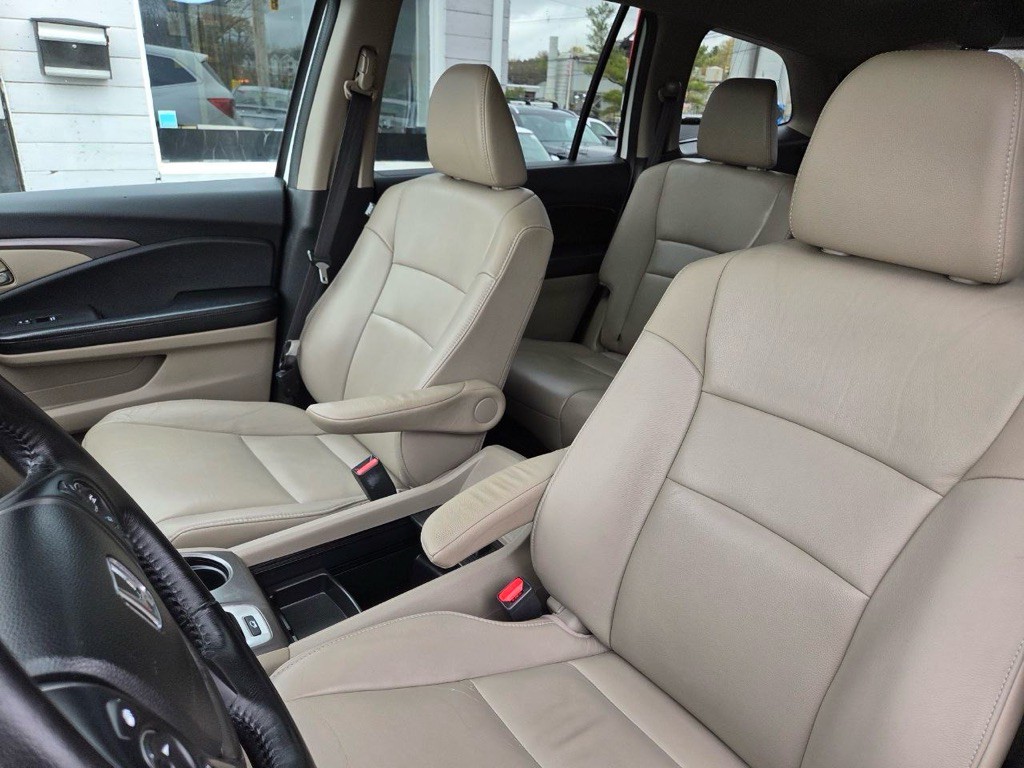 2016 Honda Pilot Image 11